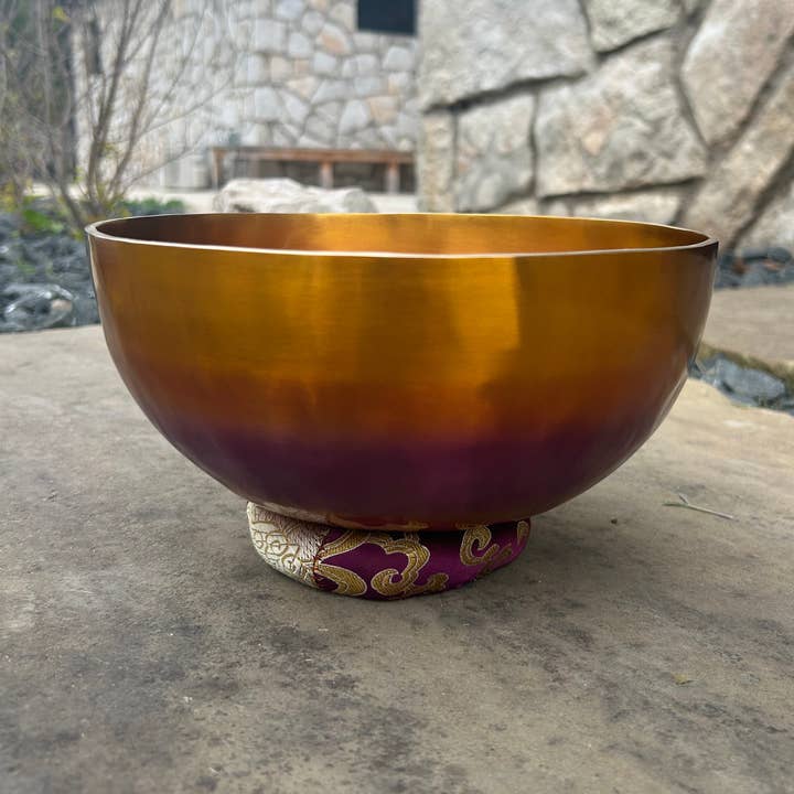 Bol chantant en spirale au lever du soleil pour la vente par The Ohm Store