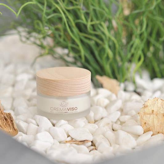 Helipure - Wholesale Facial Moisturizer - Facial cream with snail slime 81.5%, Aloe Vera and vitamin E6