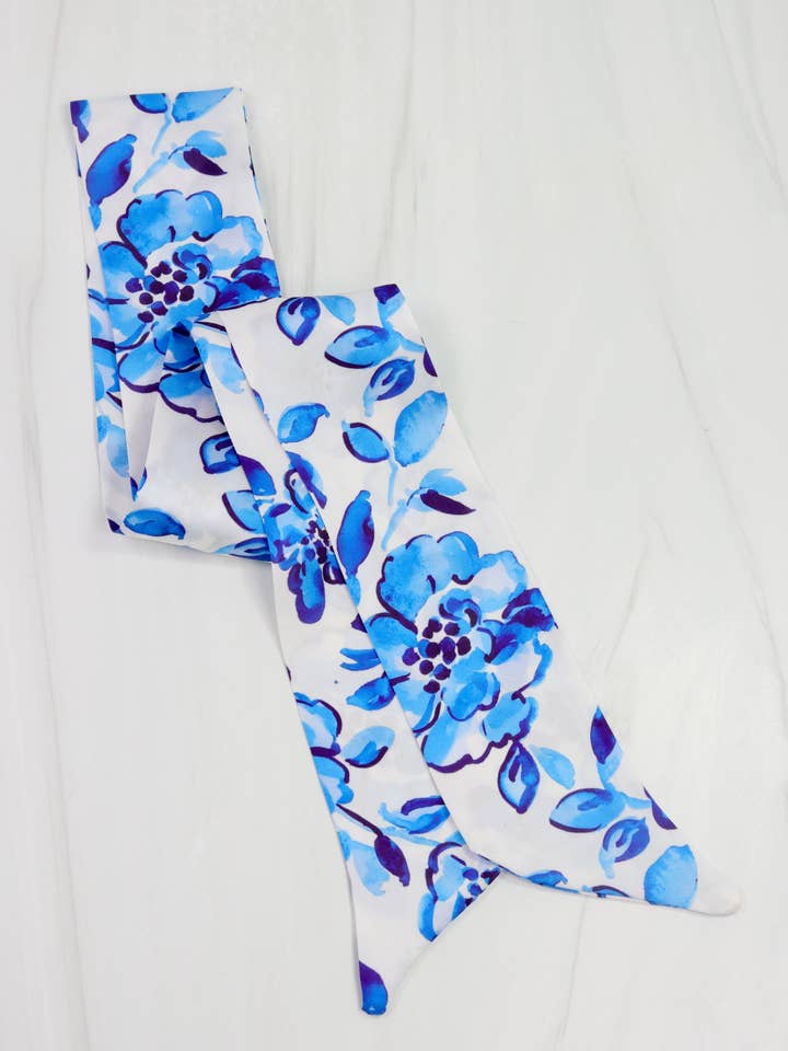 Serafina Scarf Bl Wht Floral for wholesale by Caroline Hill