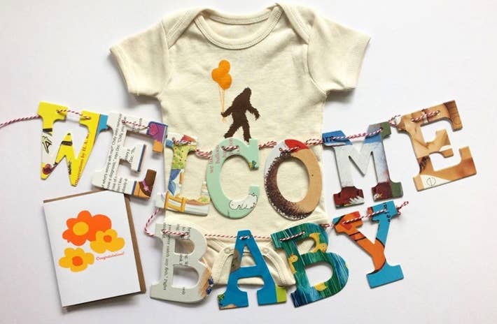 Attic Journals - Vendita all'ingrosso Bandierine/Ghirlande - Ghirlande di Frasi - BENVENUTO BEBÈ1