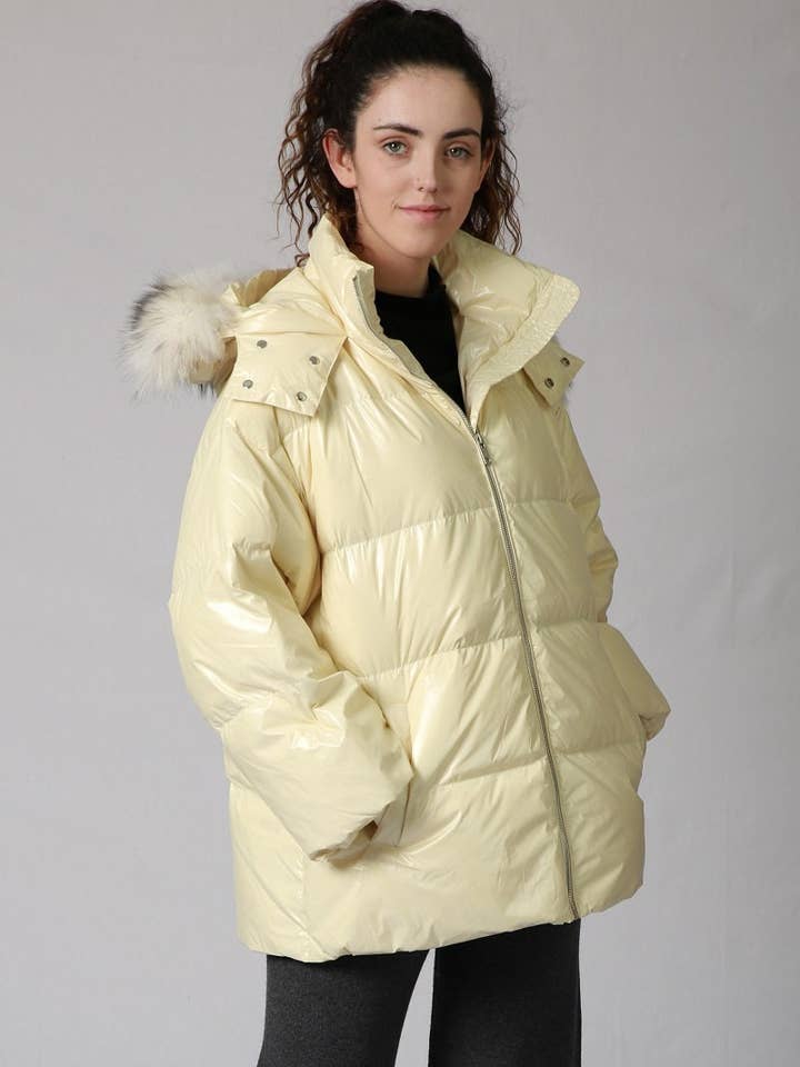 ALS Australia - Wholesale Puffer jacket – Women’s - Down Jacket with Raccoon Fur Collar Hood6