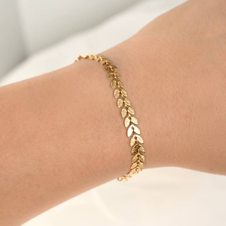 Blueyejewelry - Wholesale Link & Chain Bracelet - Bold 18k Gold Bracelets - Waterproof Thick Chain Bracelets7