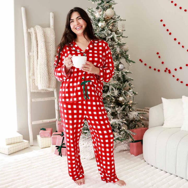 Caden Lane - Wholesale Sleepwear Set - Unisex - Checking It Twice Adult Two Piece Pajama Set2