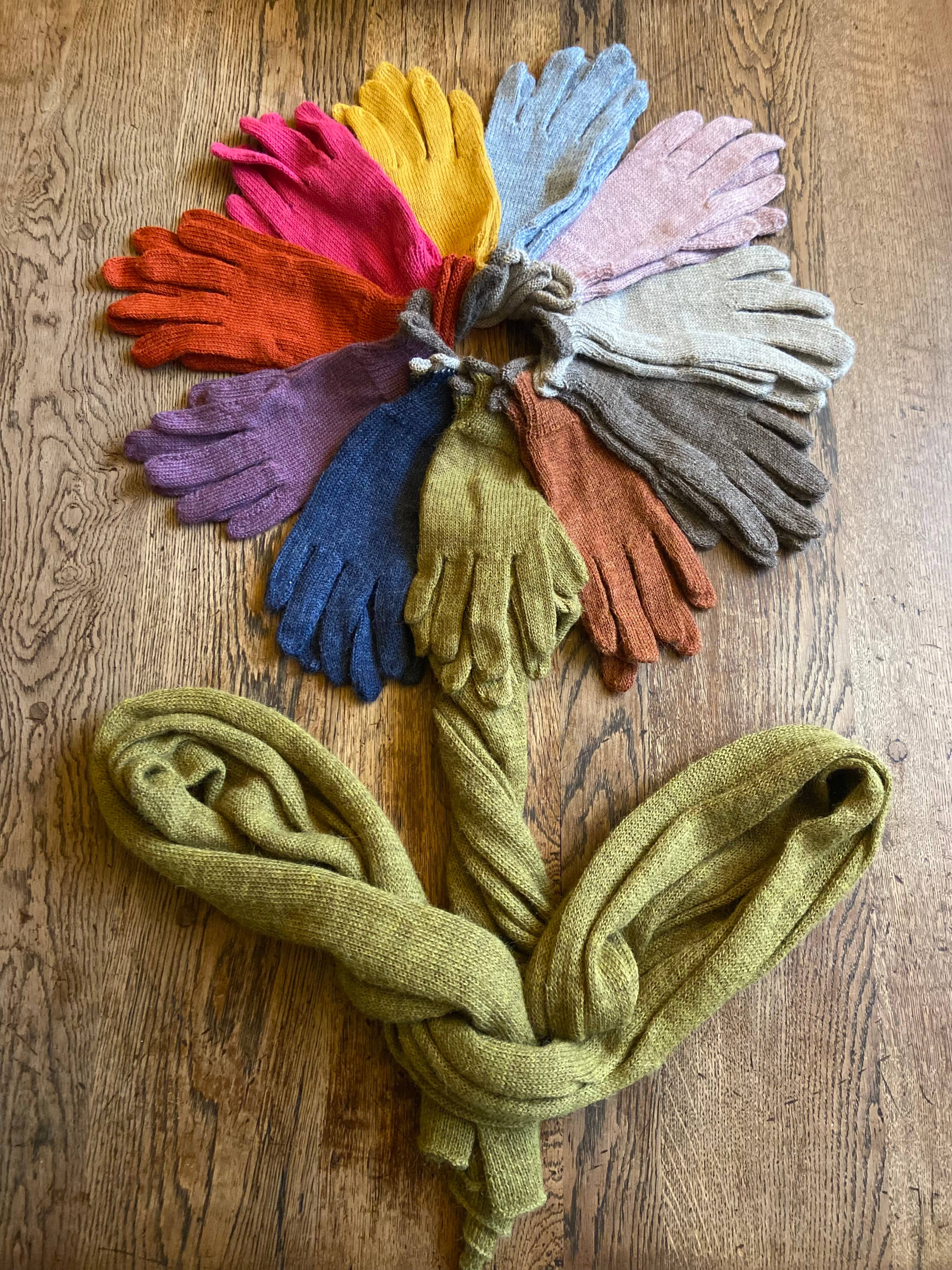 Samantha Holmes Alpaca Clothing and Gifts - Wholesale Gloves - Women's - Luxury Alpaca Gloves - new improved fit!11