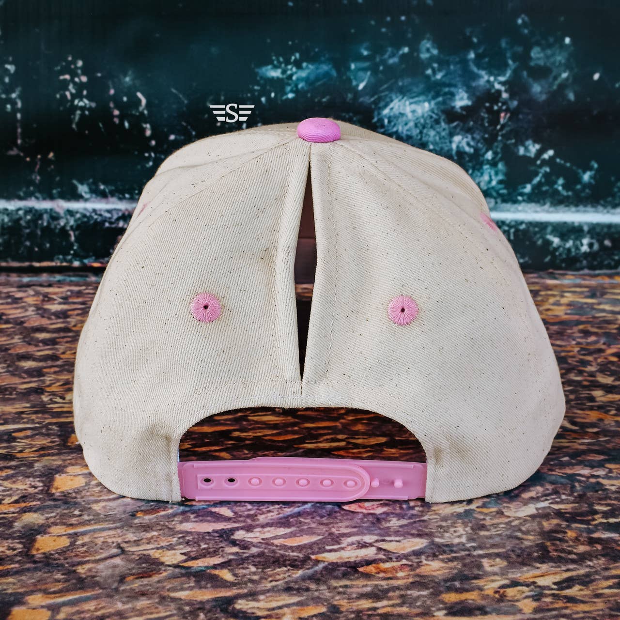 Flying S Company – Großhandel Basecap – Unisex – Leinwand Vorderseite Pink Duck Camo Bill Magna Pony™ Kappe1