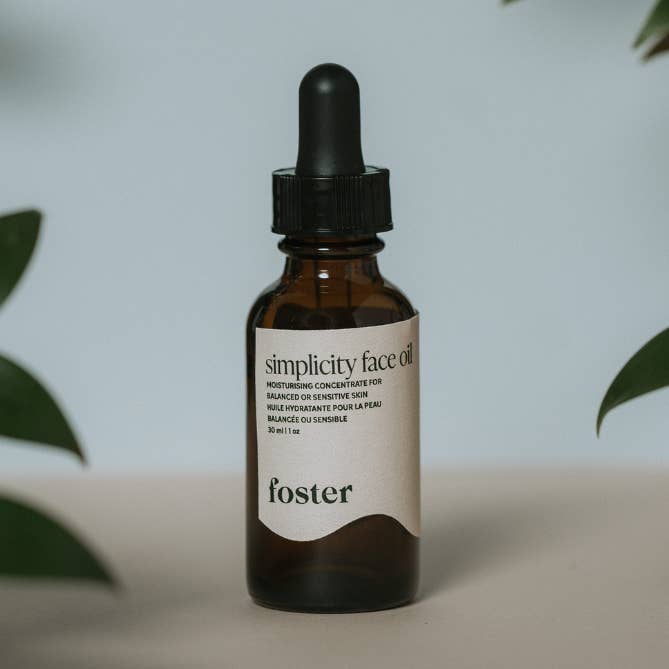 Huile pour le visage Simplicity pour la vente par Foster Skincare