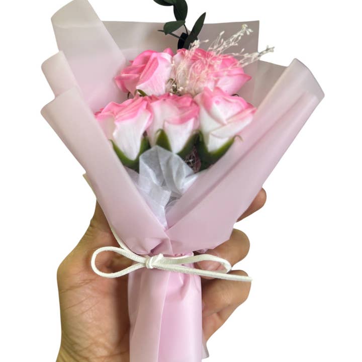 ASSORTED Mix Rose Short Stem Artificial Flower Bouquet FA009 (12PC) for wholesale on Faire5