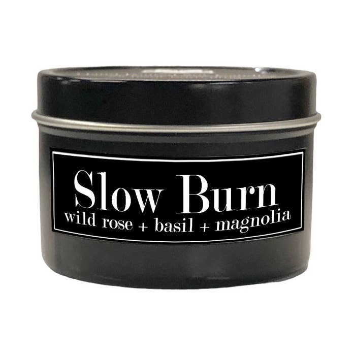 Candela Slow Burn 4oz Rosa Selvatica + Basilico + Magnolia per la vendita all'ingrosso da parte di Fly Paper Products