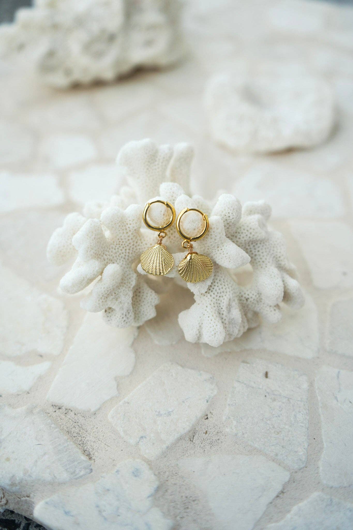 Malia The Label - Wholesale Dangle earrings - shell