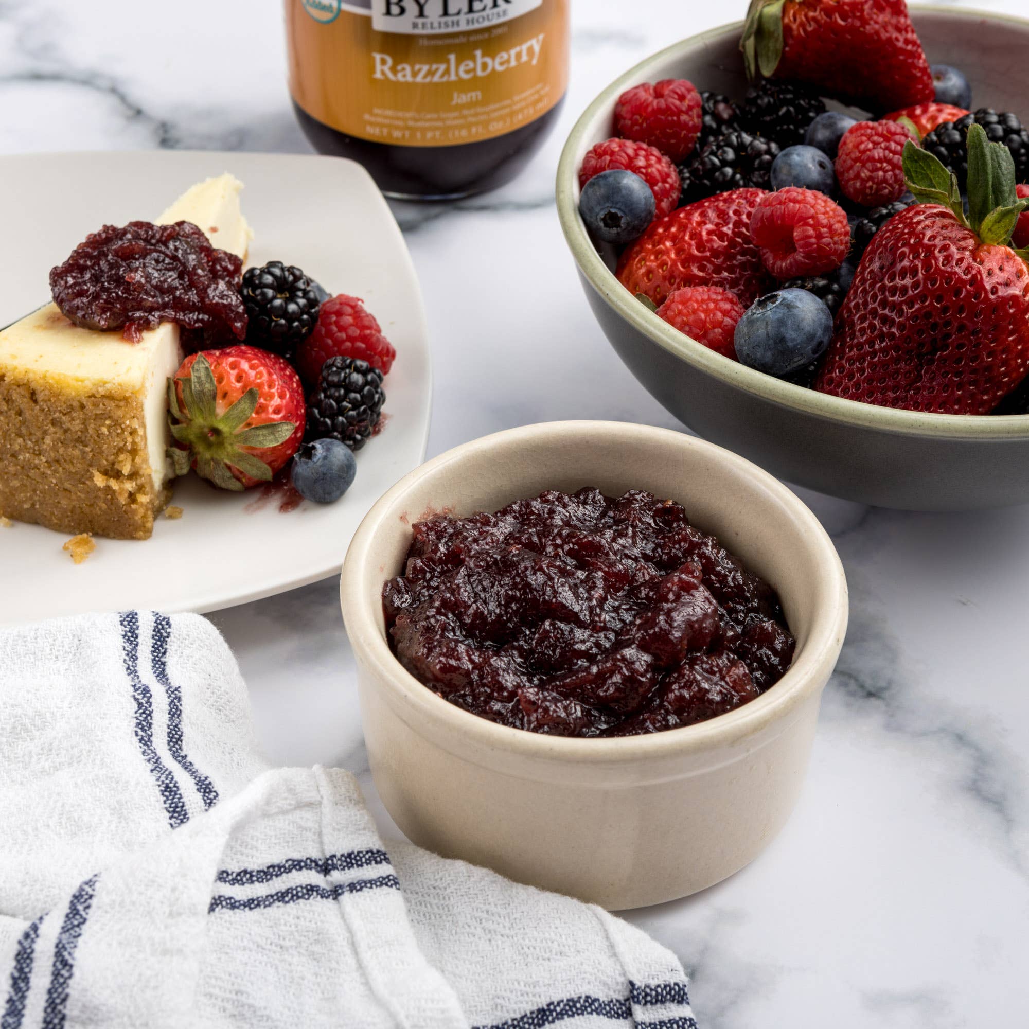 Byler Canning Co. – Großhandel Marmelade/Gelee – Byler's Granulierte Zuckerfreie Razzle Berry Marmelade, 311g2