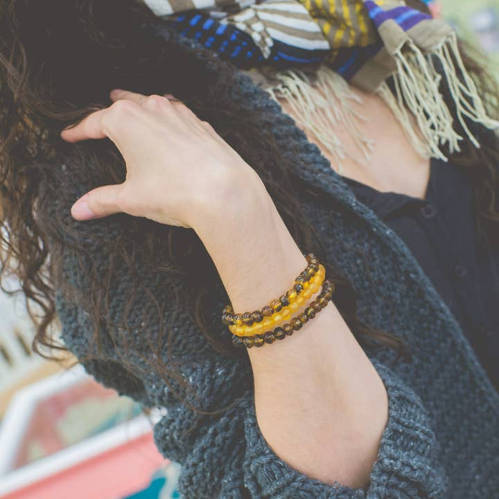 R.B. Amber Jewelry – wholesale Beaded bracelet – Adults | Raw Cognac Baltic Amber Bracelet