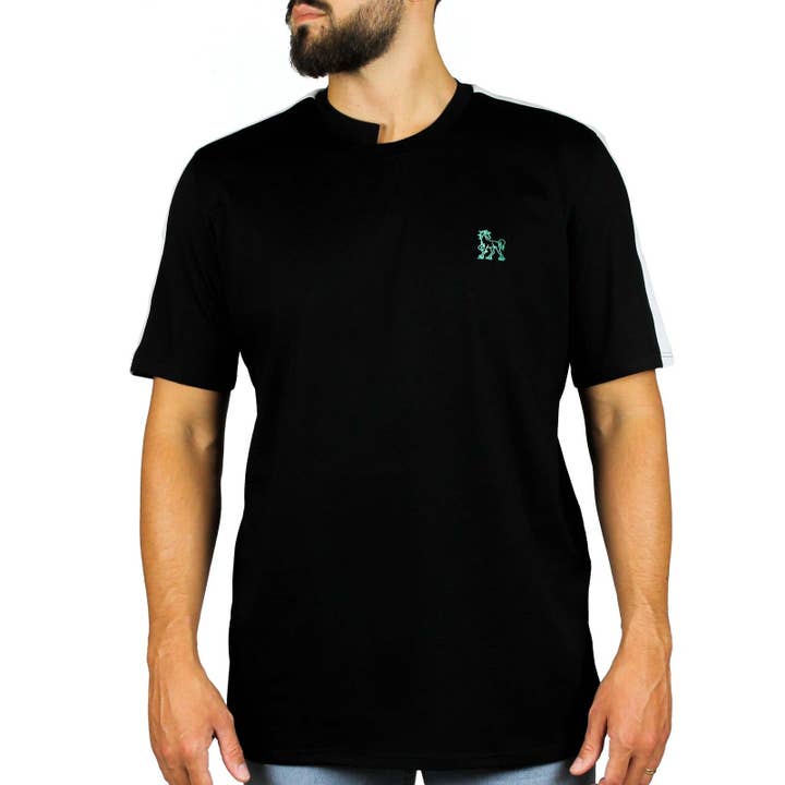 Black T-shirt with white linen inserts on shoulders for wholesale by Vinto Exclusive