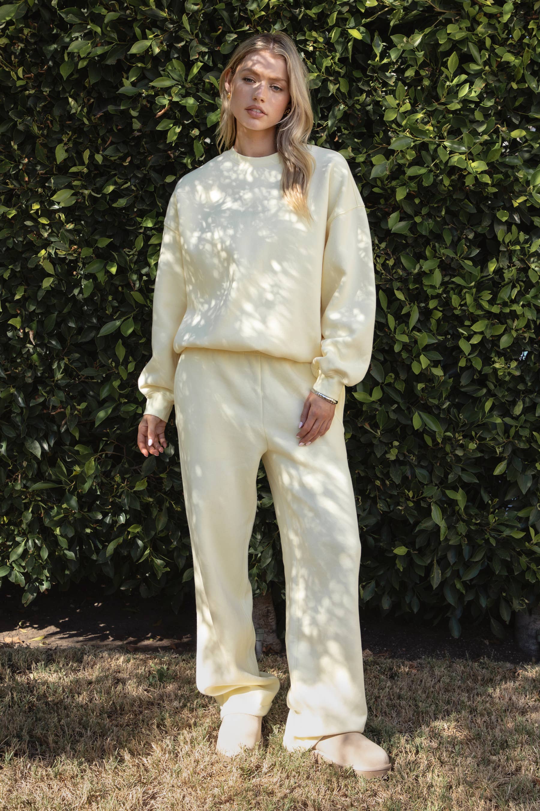 TICTOC - Wholesale Sweatshirt - Women's - VARSITY Plush Fleece Crew Neck Lounge Pullover Sweatshirt35