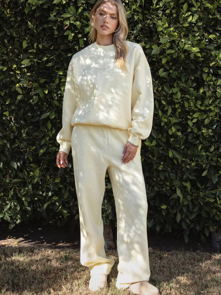 TICTOC - Wholesale Sweatshirt - Women's - VARSITY Plush Fleece Crew Neck Lounge Pullover Sweatshirt37