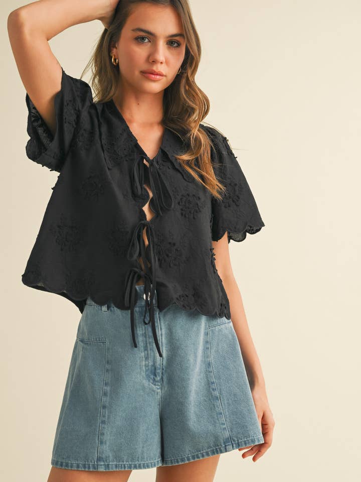 &MERCI - Wholesale Blouse - Women's - TIE FRONT COLLARED LACE TOP MTP3709