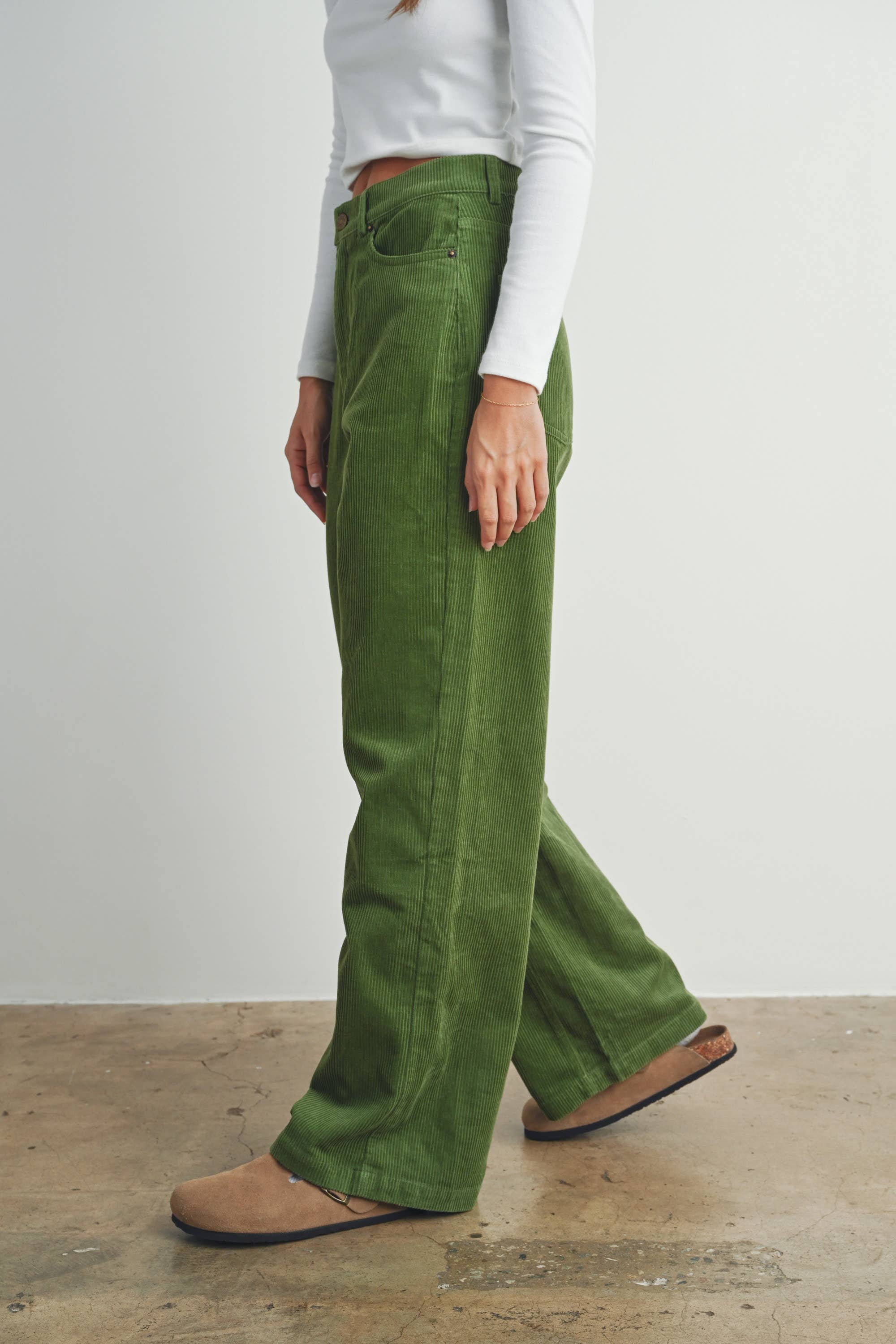 BUTTERMELON - Vendita all'ingrosso Pantalone - Donna - Pantaloni in velluto a coste con tasche - BMP722421