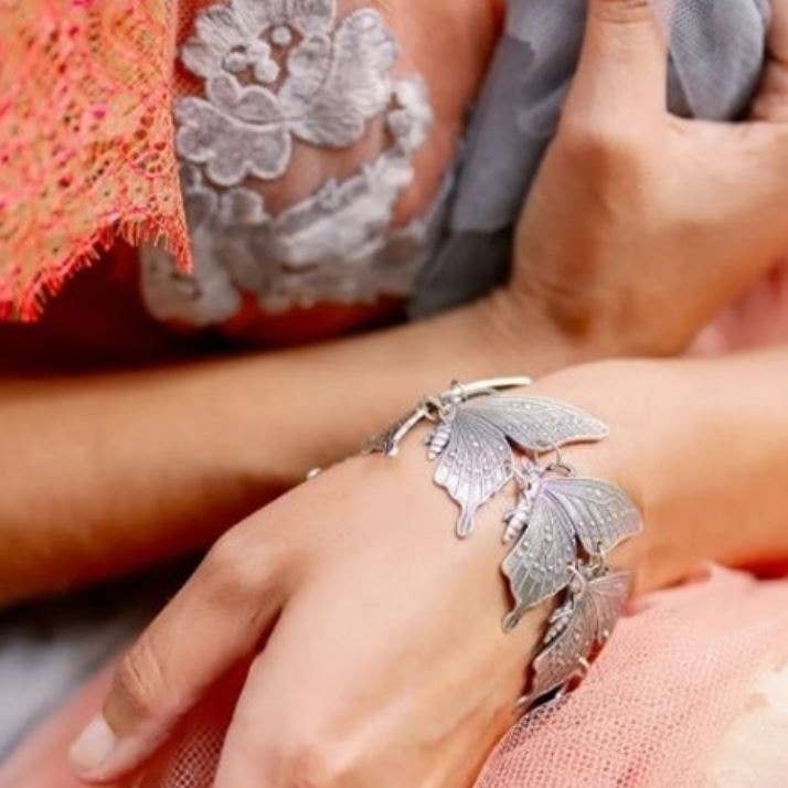 Lorraine Frances Jewelry - Wholesale Link & Chain Bracelet - Butterfly Link Bracelet2