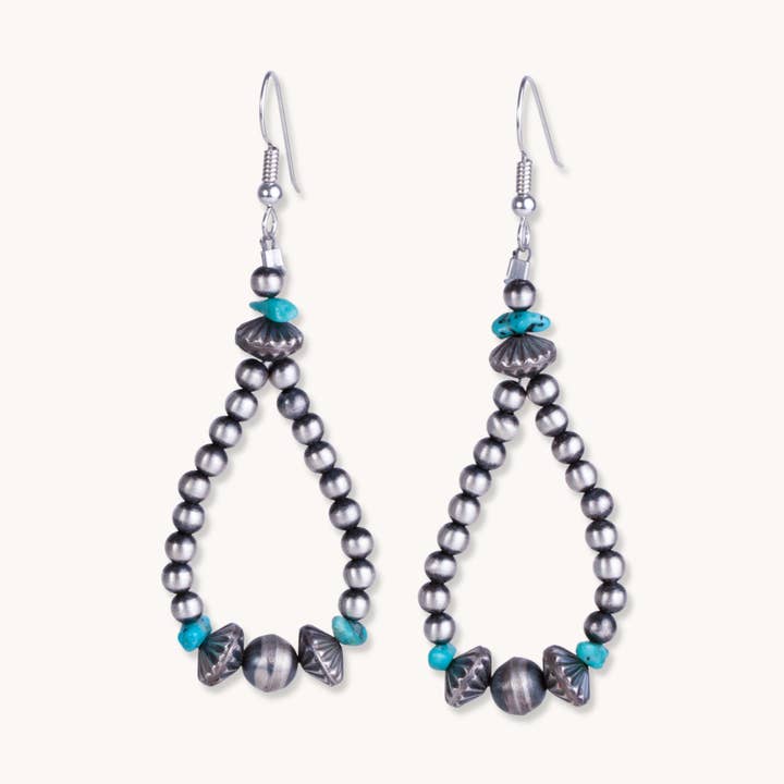 Desert Blossom: Türkisfarbene Kaktusblüten-Ohrringe für den Großhandel von T.Skies Jewelry