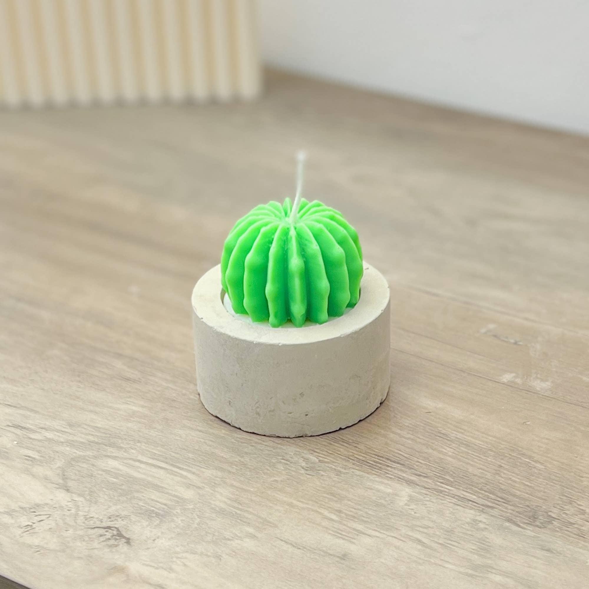 Eli and Things – wholesale Novelty candle – Round Barrel Cactus Candle - Cactus Home Decor - Cacti Gifts1