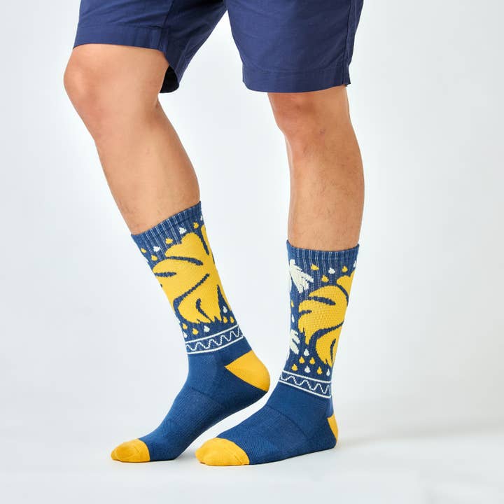 Odor-Control Performance Hiking Socks | Living Fossil for wholesale by Ohana Sunshine
