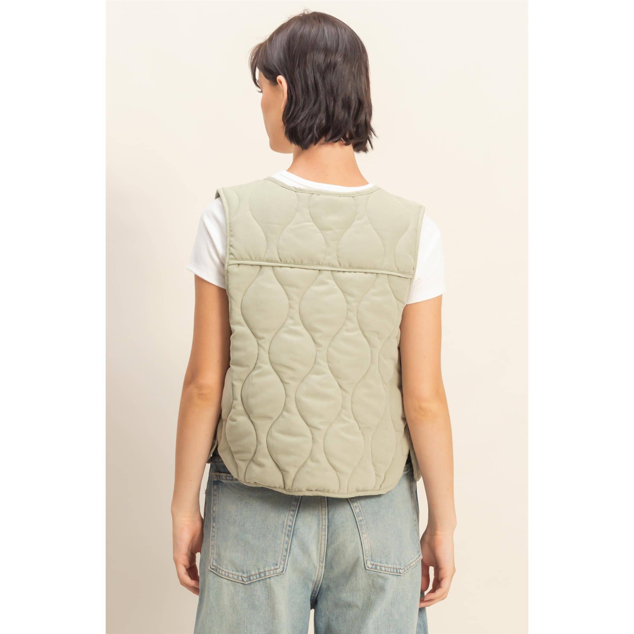 Double Zero - Wholesale Outerwear Vest - Women's - Quilted Vest With Tie-Front And Patch Pockets25