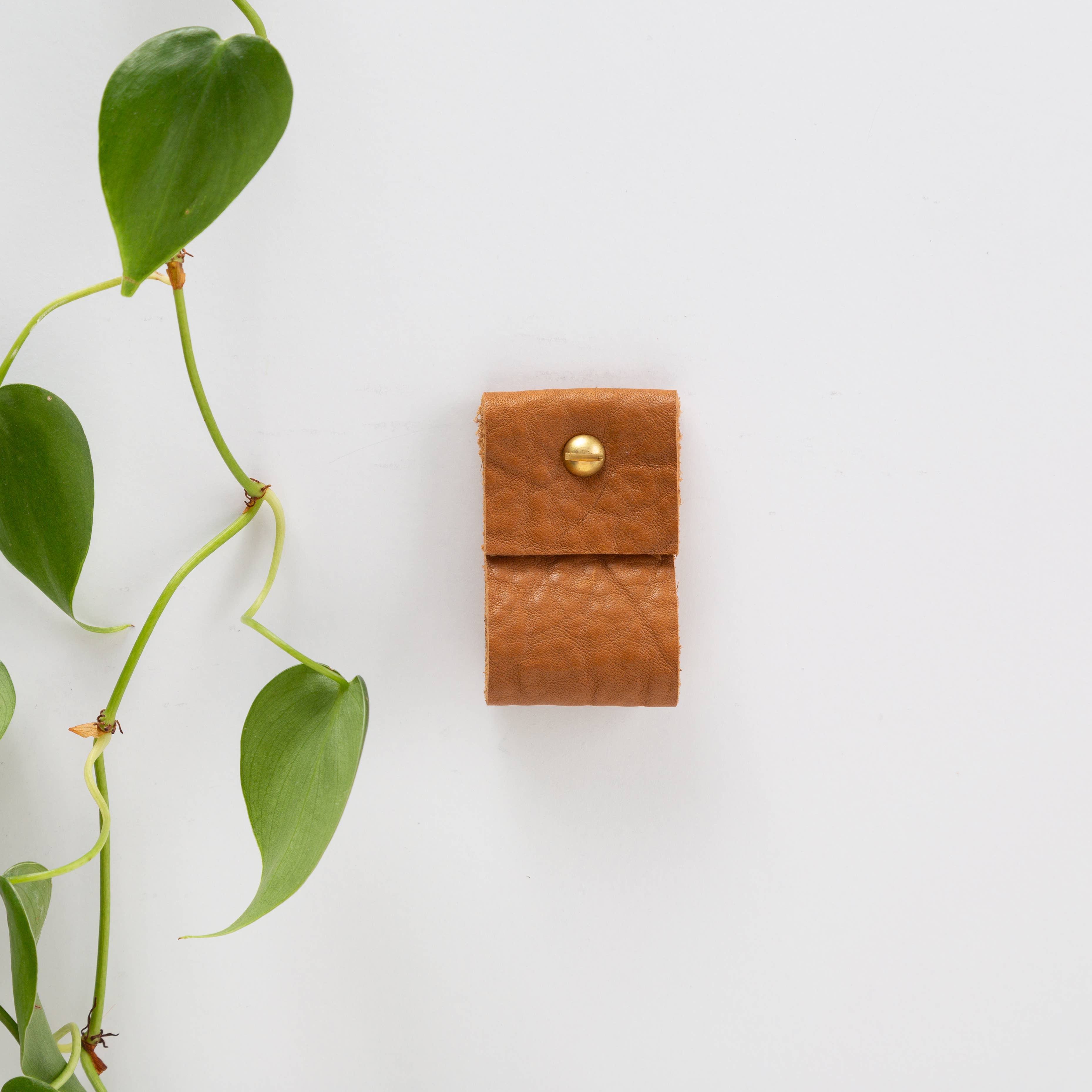 Keyaiira - Vendita all'ingrosso Porta asciugamani/gancio per asciugamani - Porta asciugamani piccolo largo in pelle - Anello in ottone [estremità piatta]12