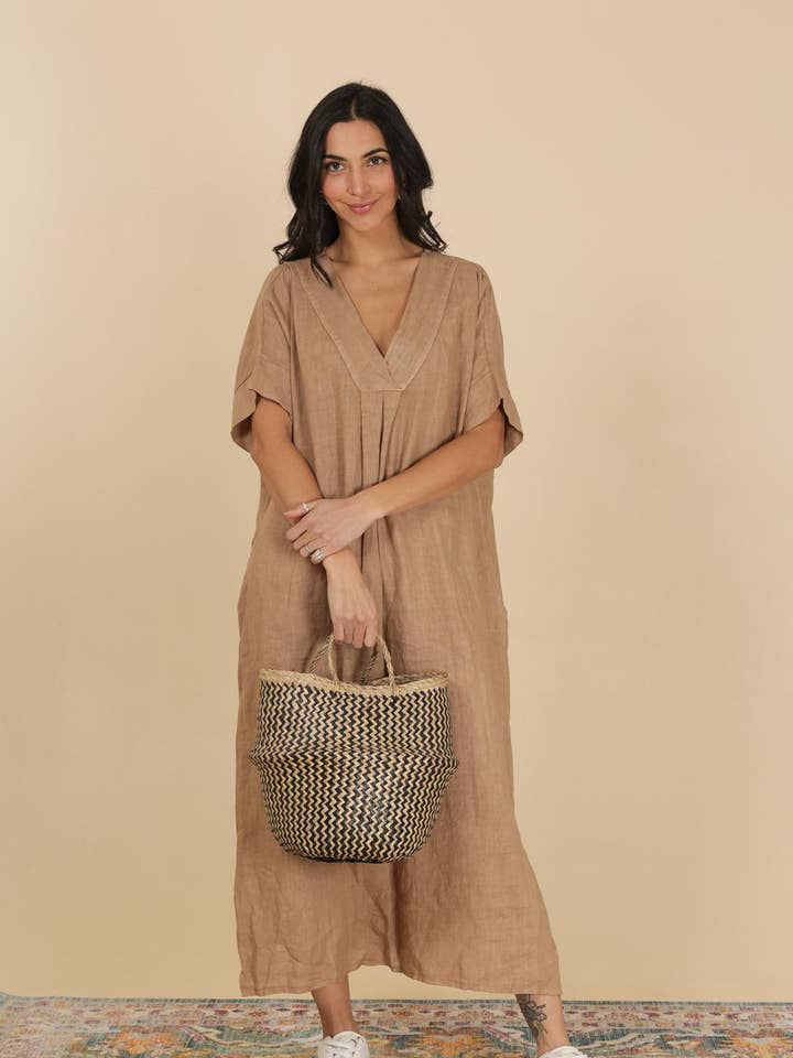 la maison des fibres naturelles - Wholesale Dress - Women's - Long dress v-neck 62733 100% linen