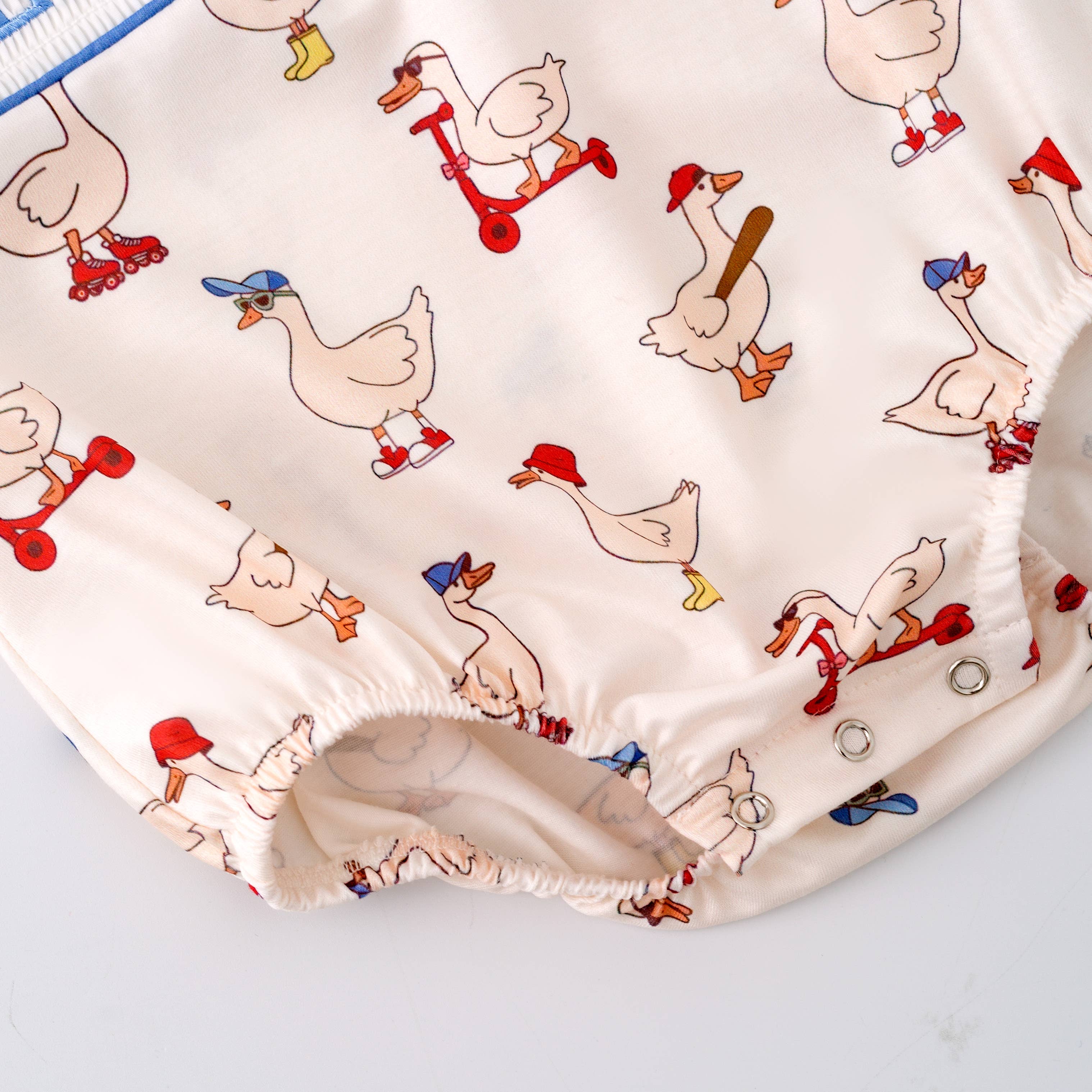 Auraquise - Vente Ensemble haut et short – enfant - Vêtements assortis d'été pour garçons frères avec broderie d'oie farfelue7