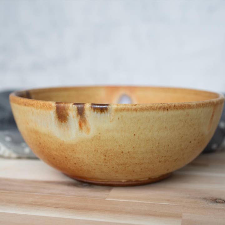 Suppe- og chiliskål i fjer for engroshandel hos Clay Coyote