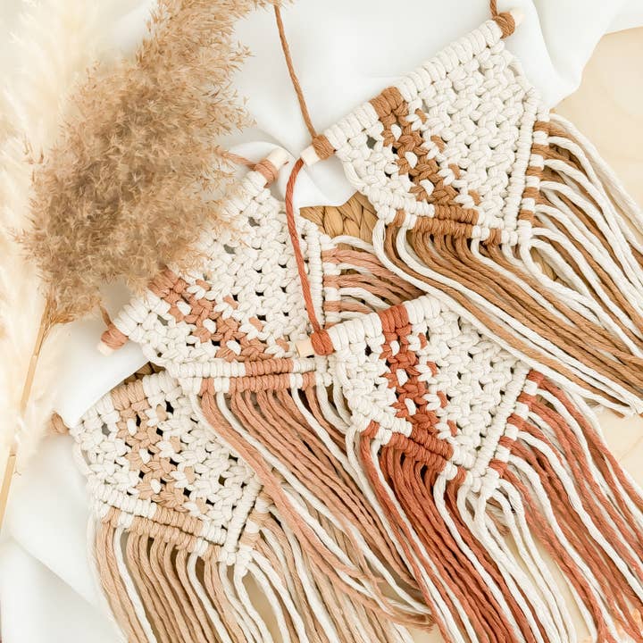 „Ariadne“ Mini væghængende for engroshandel hos Limitless Decor