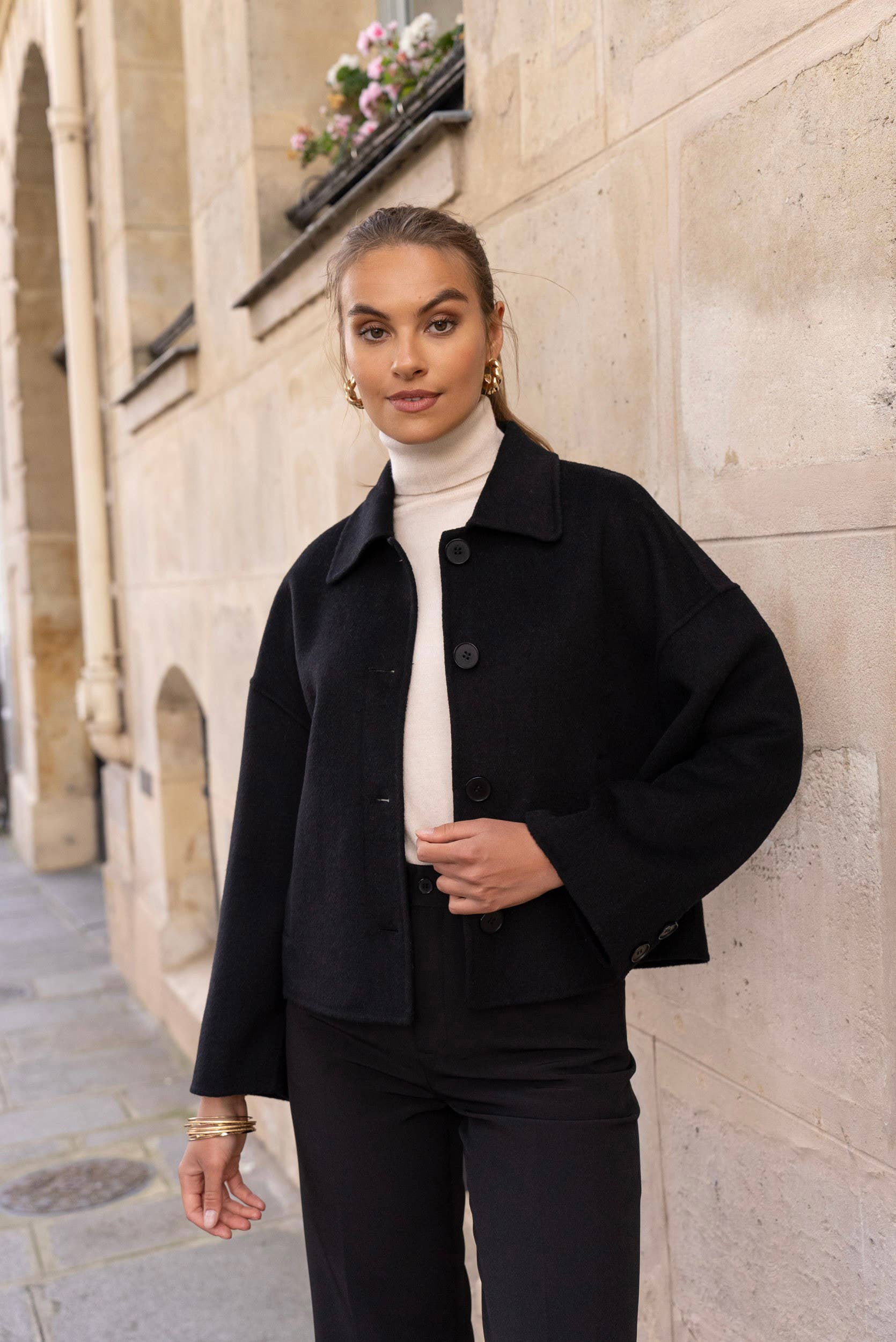 Attentif Paris - Vendita all'ingrosso Cappotto - Donna - Cappotto corto oversize artigianale in misto lana2