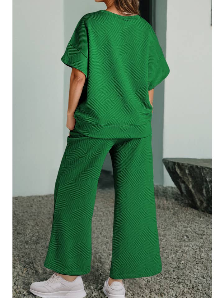 Aapparella - Wholesale Lounge Set - Women's - Women Multi-colored Textured T Shirt and Pants Set | S-2XL10