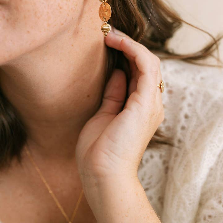 Un de ces Quatre - Wholesale Dangle Earrings - Felicity Loops1