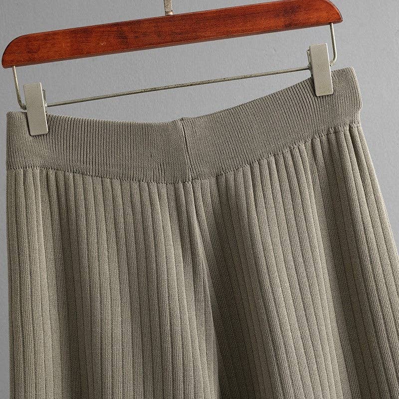 kycozy - Vendita all'ingrosso Completo top e pantaloni (NON loungewear) - Donna - Set Canotta a Maglia con Scollo a V e Pantaloni a Vita Alta a Gamba Larga4