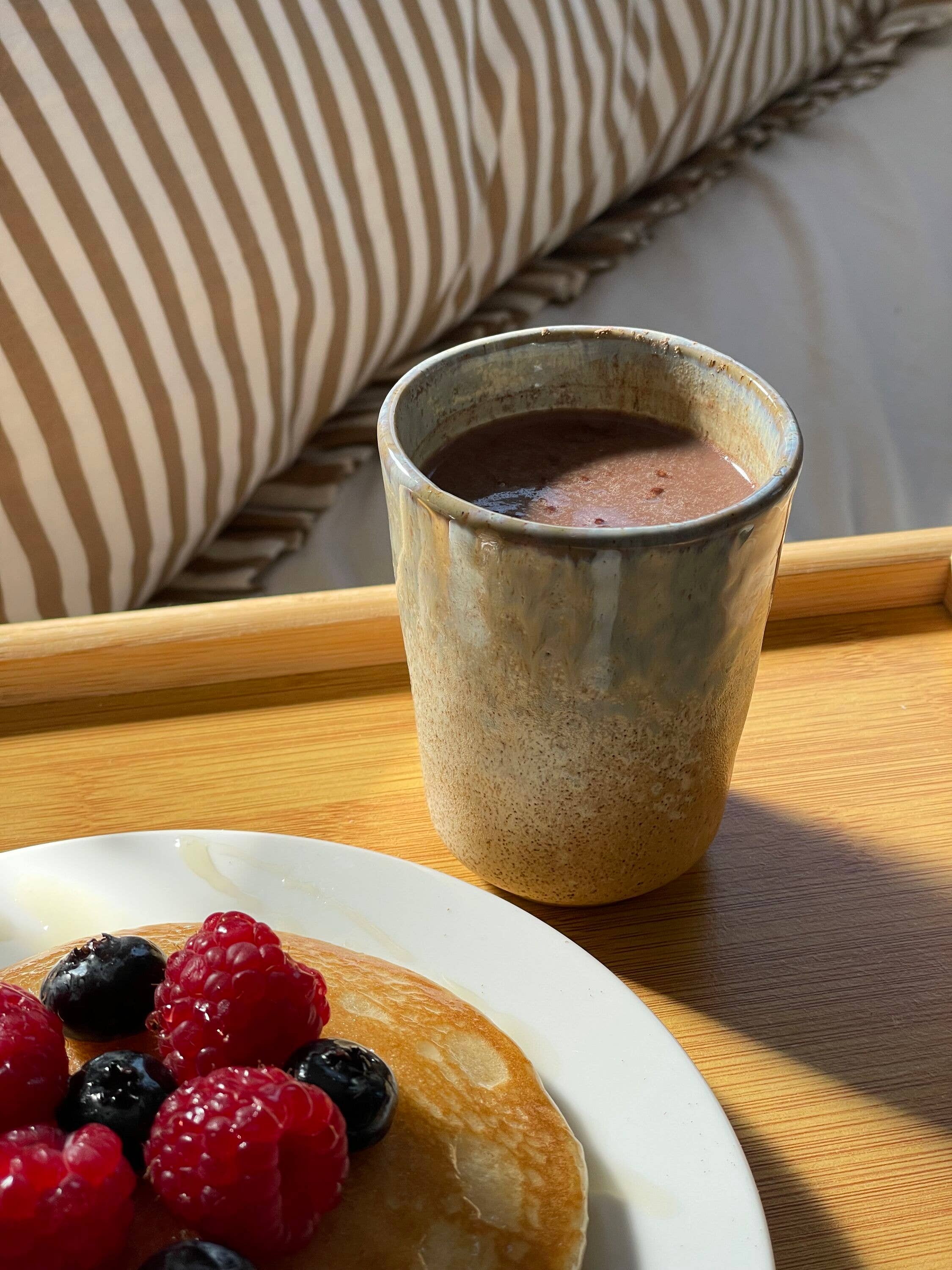 Sass & Belle Europe - Wholesale Insulated Mug/Tumbler - Reactive Beaker - Sand1