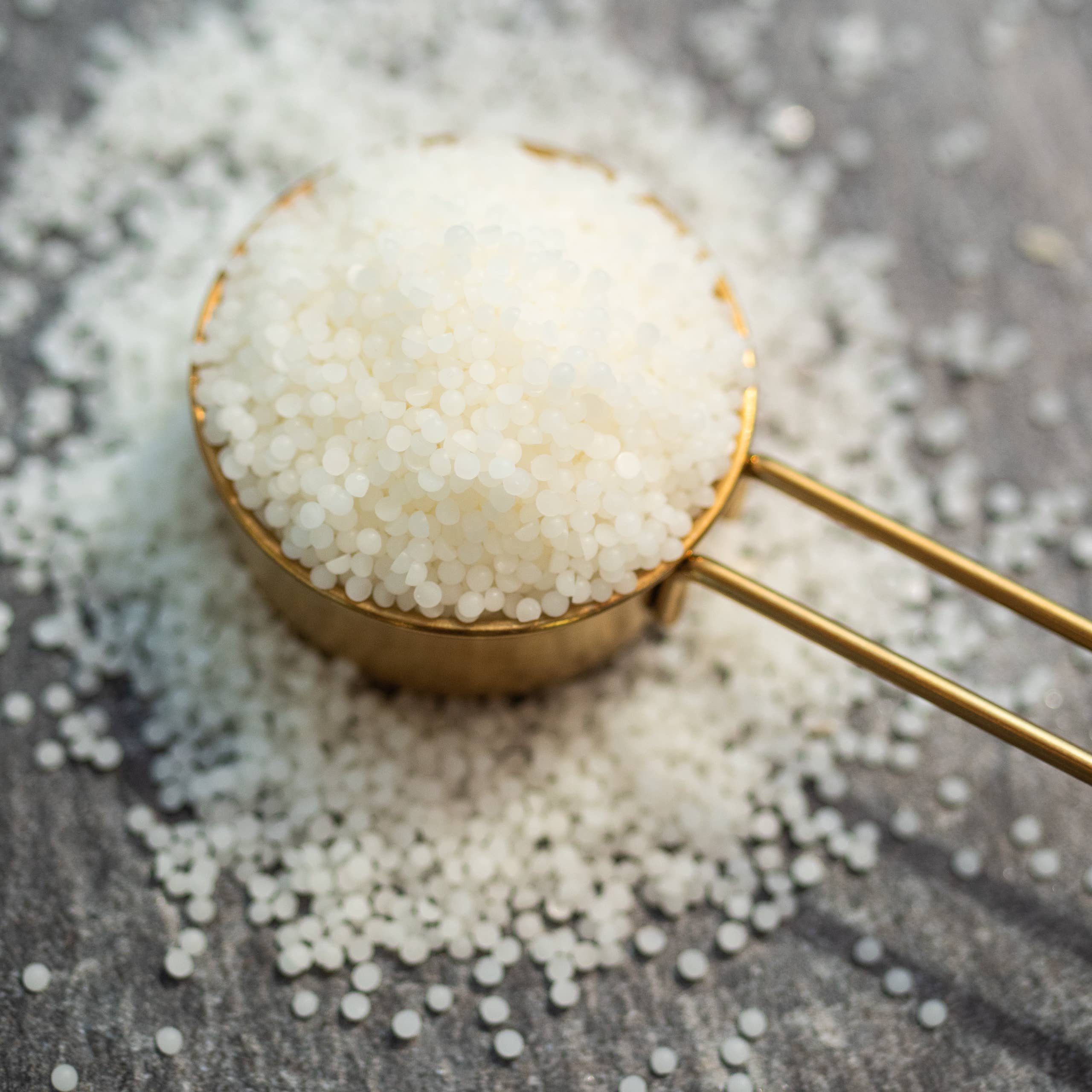 Better Shea Butter - Vente Matériels de bricolage - Pastilles de cire d'abeille blanche (16 oz)2