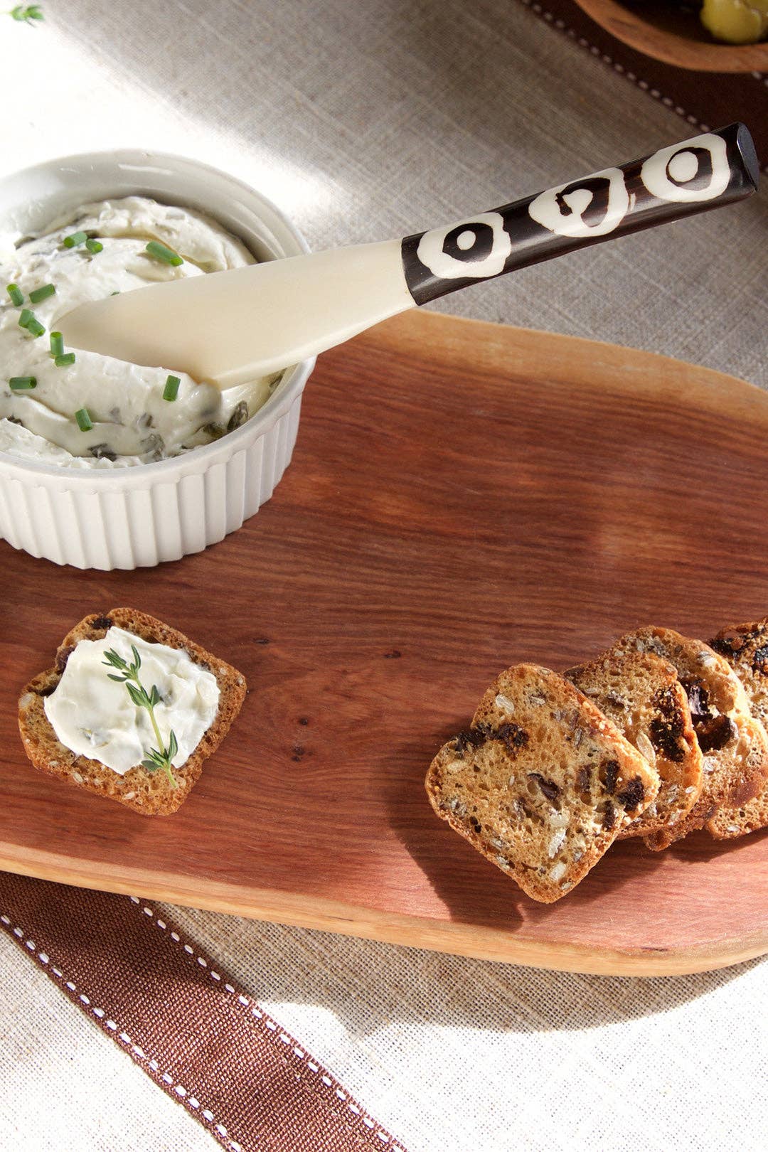 Swahili | AFRICAN MODERN - Wholesale Cheese Spreader - Hand Carved Cow Bone Spreader1