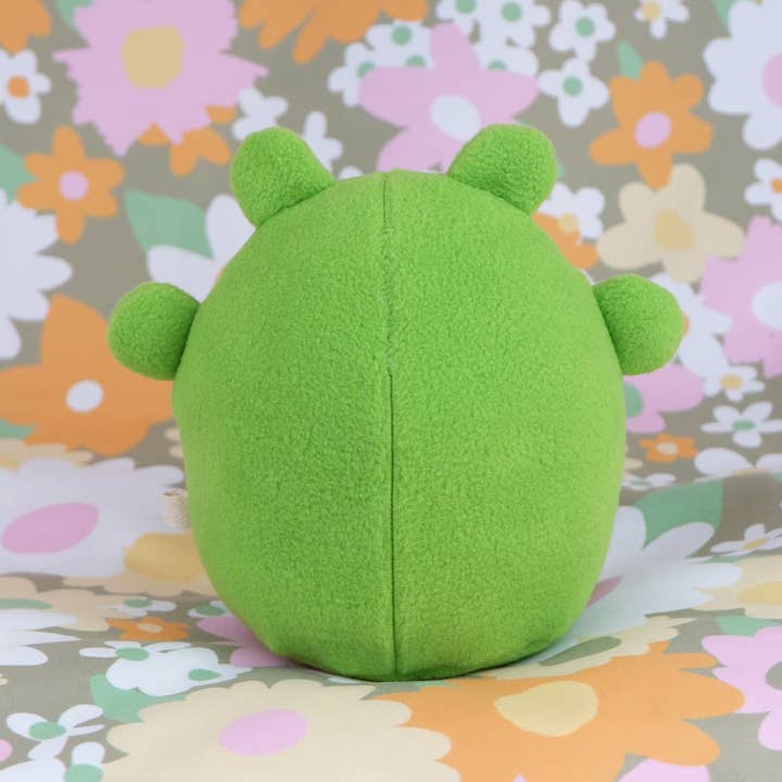 Beautifully Regular – wholesale Fyllda/plyschleksaker - Barn och baby – Knubbig groda uppstoppade djur i limegrön2