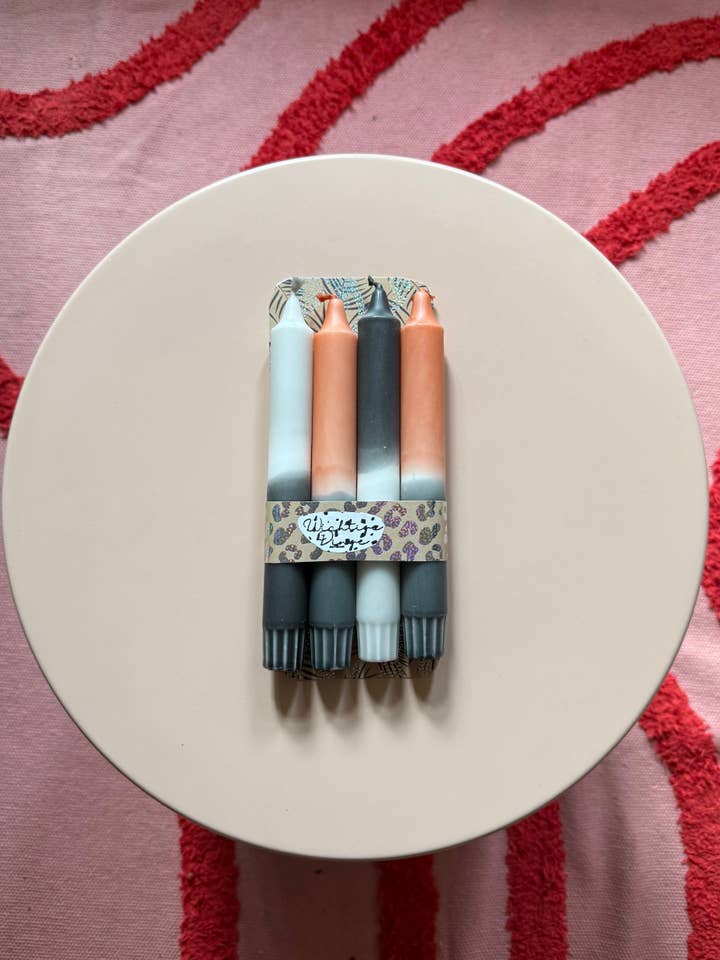 Herbstliche Dip Dye Kerzen 4er Set - Handgefärbt in Grau, Schwarz & Braun für den Großhandel von Wichtigedinge