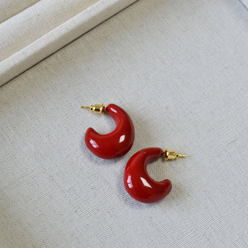 Revelari - Vendita all'ingrosso Orecchini a cerchio - Orecchini a cerchio in resina rossa con accento dorato2