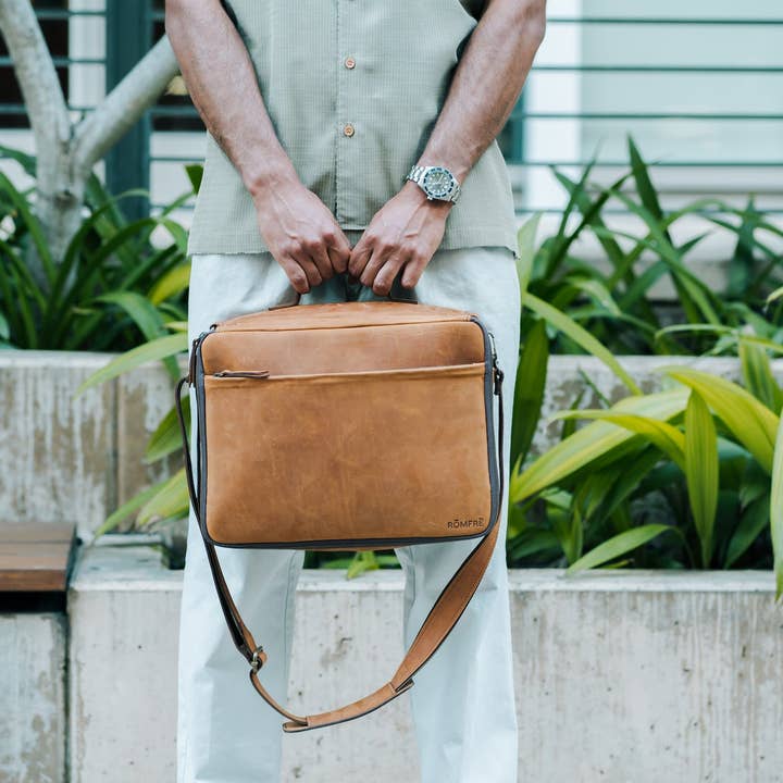 Rōmfrē Travel Co. - Wholesale Weekender Bag - Men's - Leather CPAP Travel Bag