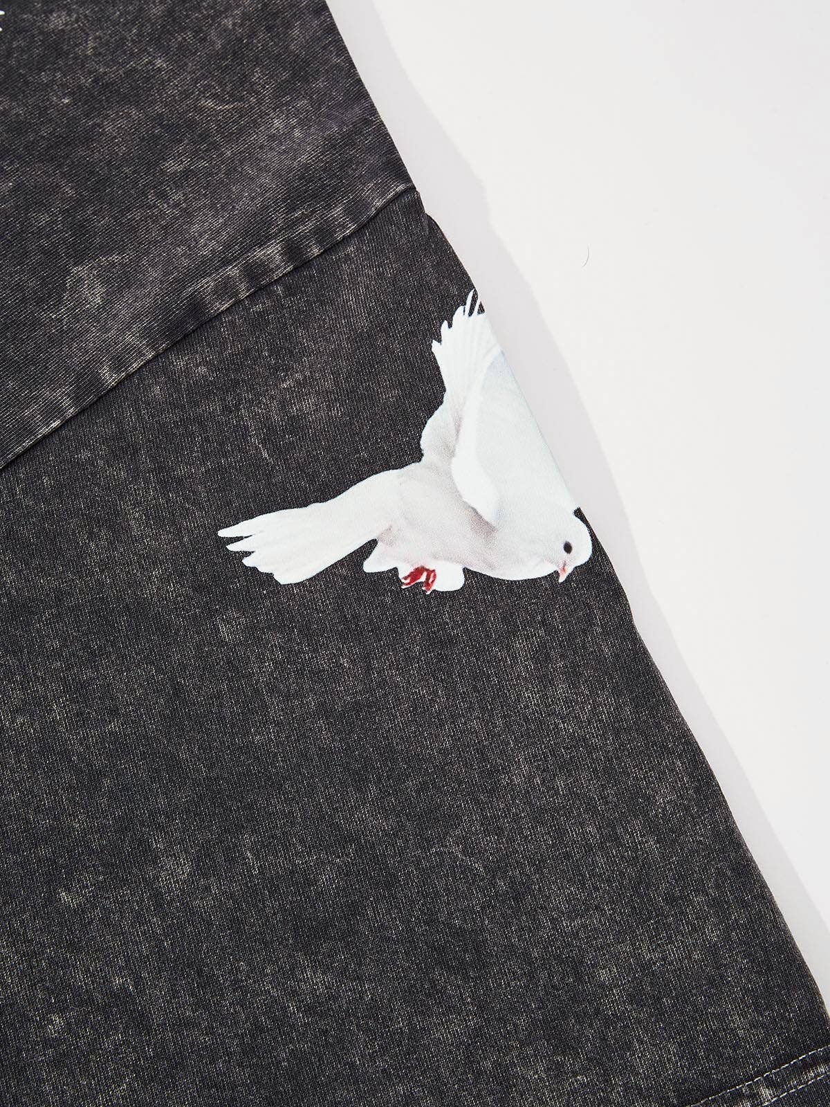 NOISSEY – Engroshandel T-shirt med print - Unisex – HINDRINGER OG FARER© Sort Madonna og Børnefarve Four-farve9