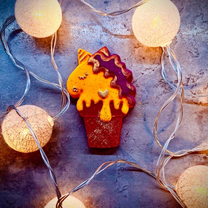 Unique creations soap company - Wholesale Bath Bomb/Fizz - UNICORN ICE CREAM bath bomb1