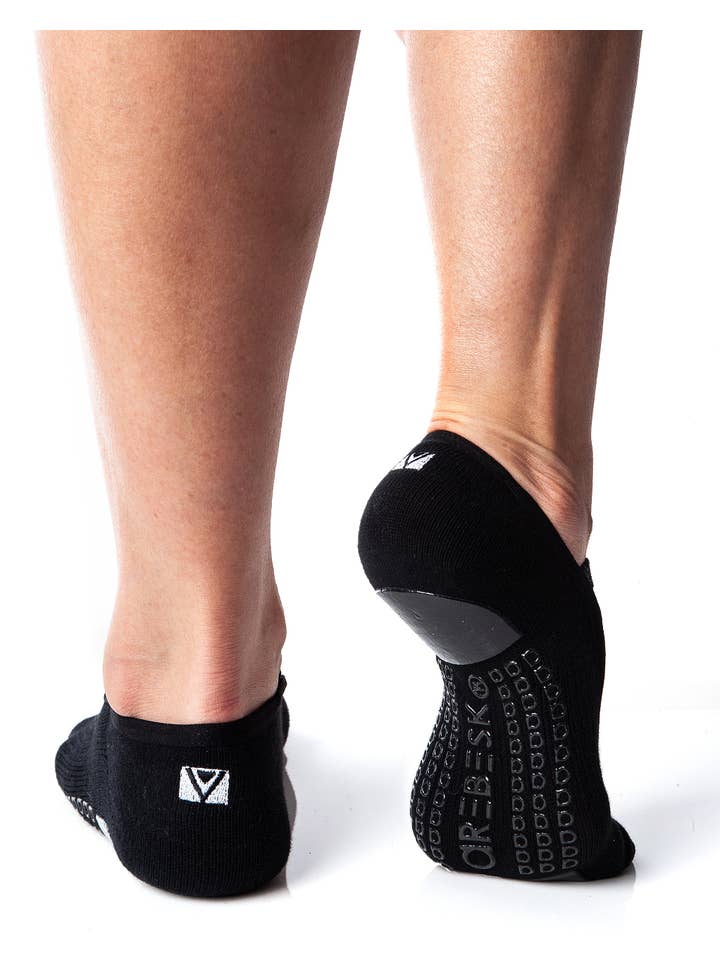 Arebesk - Wholesale Socks - Women's - Sparkle Grip Sock1