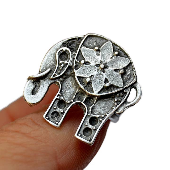 Gypsy Winds Bcn – wholesale Cocktail/statement ring – Silver Hippie Elephant Ring