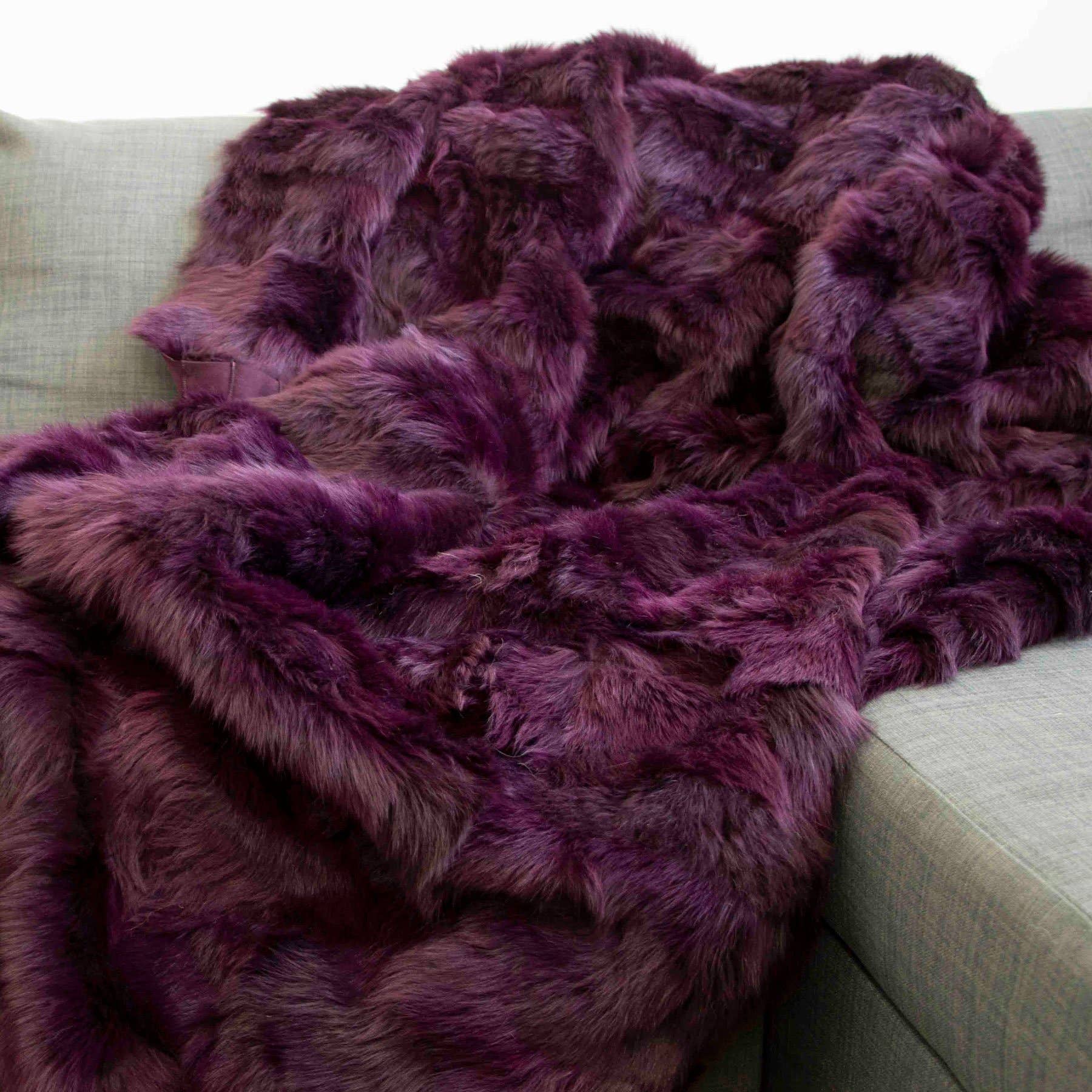 Wildash London - Wholesale Throw blanket - Bordeaux Toscana Shearling Throw | Rug | 130cm x 160cm6