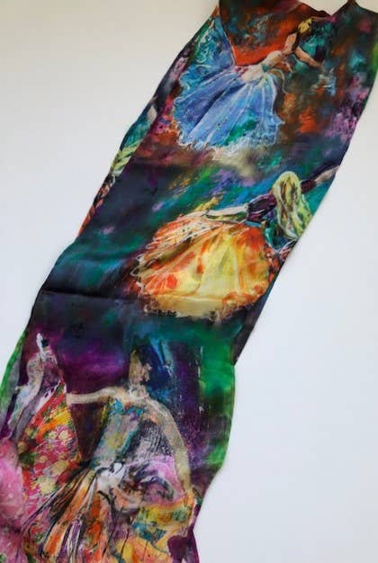 NINA J - Vente Écharpe – femme - Joyous Mouvements Écharpe en Soie (un hommage aux femmes du monde entier)3