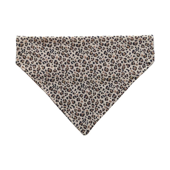 Bandana pour chien à imprimé léopard de qualité supérieure pour la vente par That's Sew LambMa