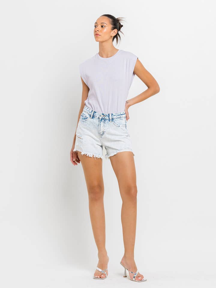 VERSLETEN KORTE BROEK MET HOGE TAILLE V2810 voor wholesale door VERVET by FLYING MONKEY