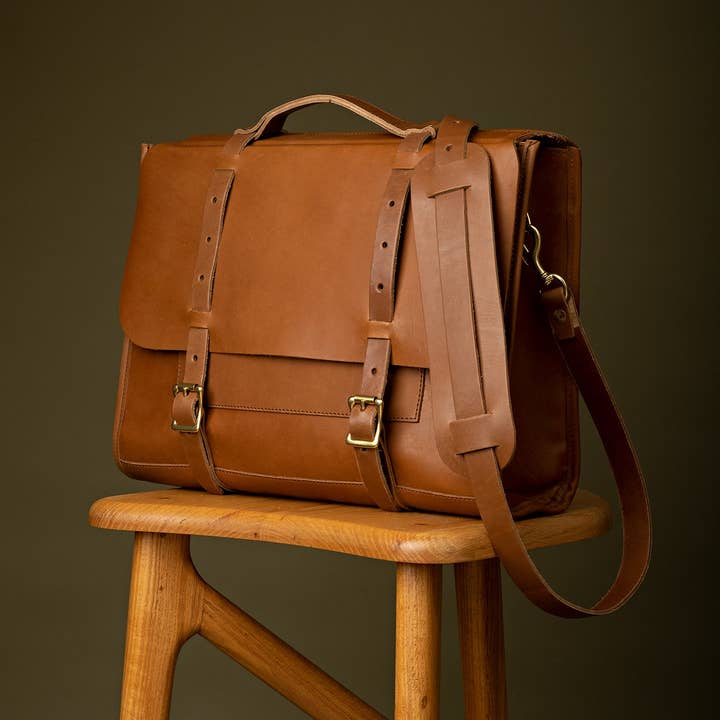 WP Standard - Wholesale Messenger Bag - Men's - Leather Messenger Bag for Men7